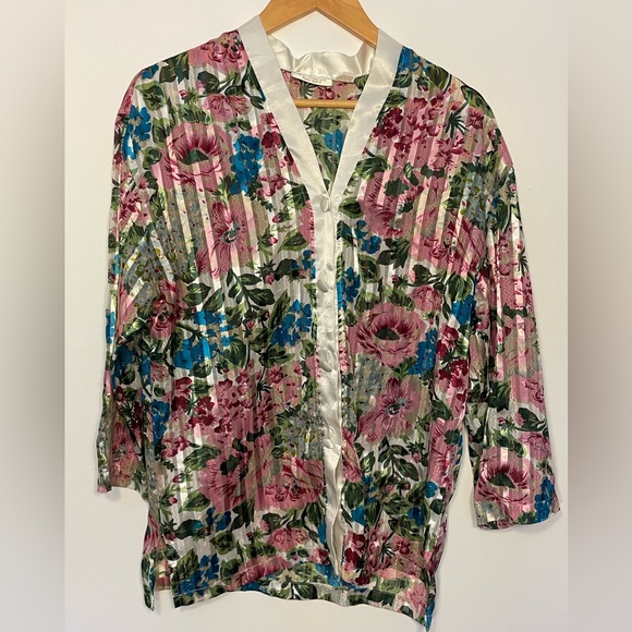 Victoria’s Secret Gold Label Relaxed Fit Semi Sheer Floral Pajama Top Small - Picture 1 of 10